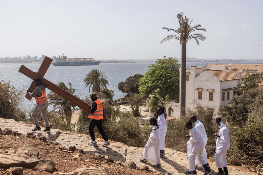 Venerdì santo e Via Crucis, le celebrazioni nel mondo © ANSA/AFP