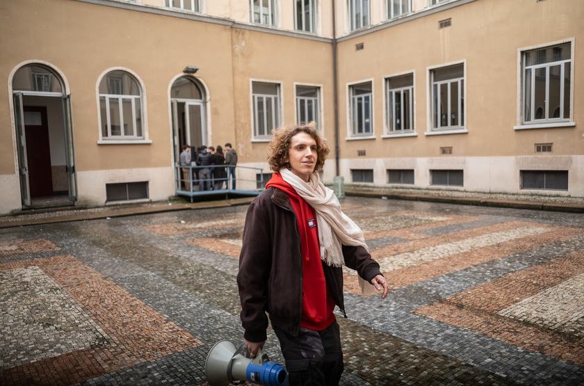 Occupazione del Liceo Parini di Milano - RIPRODUZIONE RISERVATA