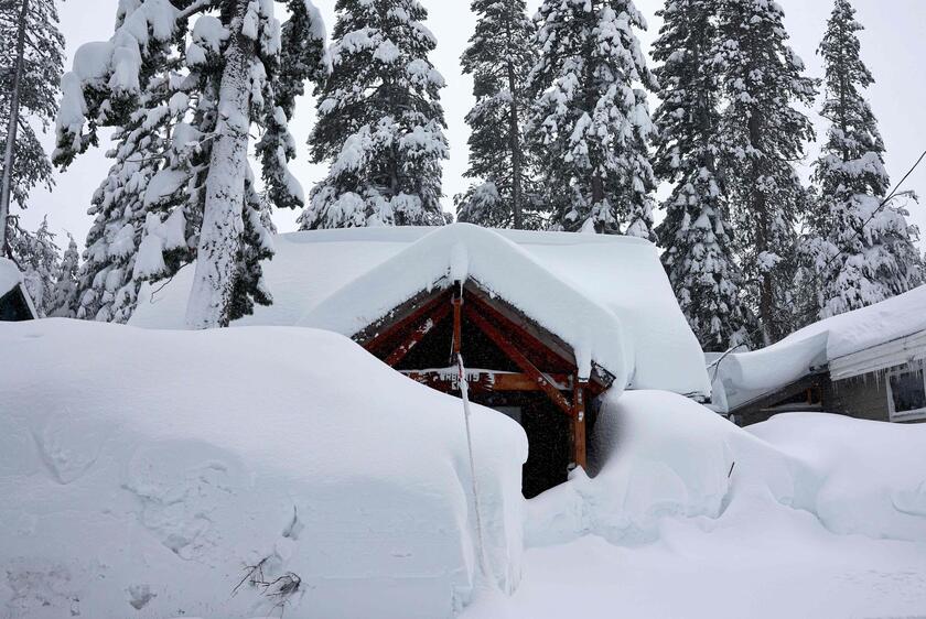 California e Nevada colpiti da una maxi bufera di neve © ANSA/Getty Images via AFP