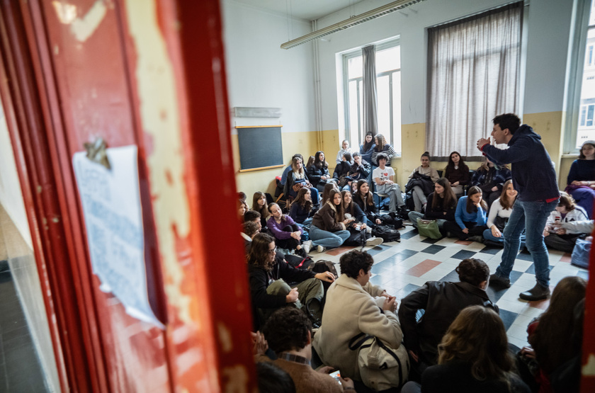 Occupazione del Liceo Parini di Milano - RIPRODUZIONE RISERVATA