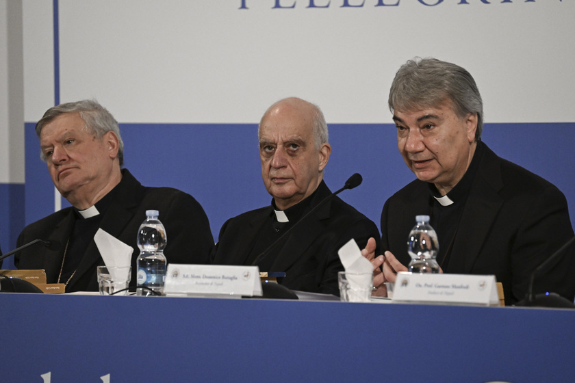 Mons.Fisichella, per Giubileo attesi 32 milioni pellegrini - RIPRODUZIONE RISERVATA