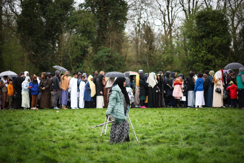 Muslim worshippers celebrate Eid al-Fitr in Manchester © ANSA/EPA