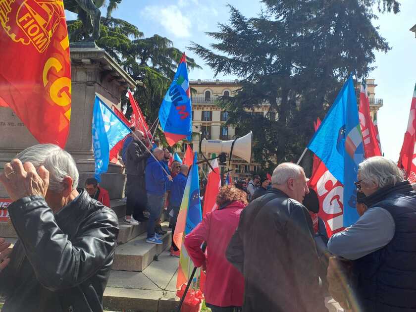 L 'Umbria mobilitata per dire  'Basta morti sul lavoro ' - RIPRODUZIONE RISERVATA