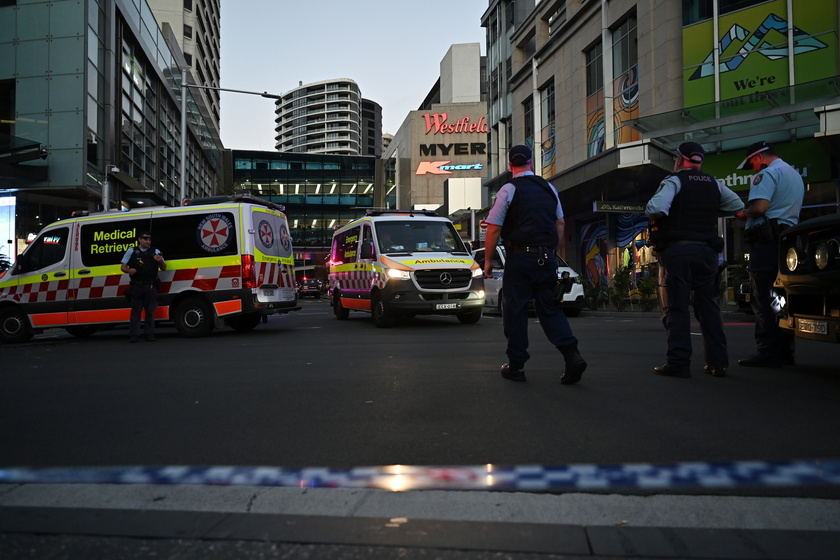 Attacco a Sydney, un uomo ucciso dalla polizia - RIPRODUZIONE RISERVATA