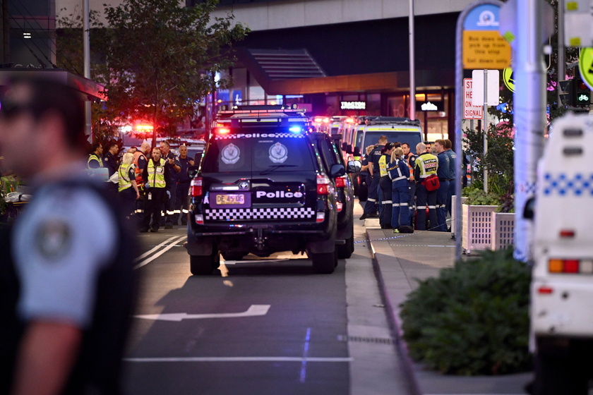 Police respond to reports of multiple stabbings at Sydney mall - RIPRODUZIONE RISERVATA