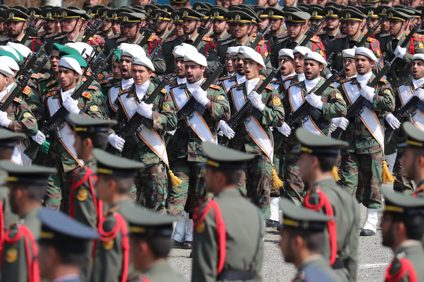 Iran holds celebrations on National Army Day