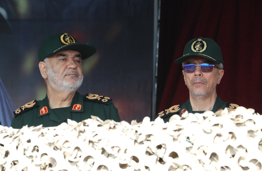 Iran holds celebrations on National Army Day