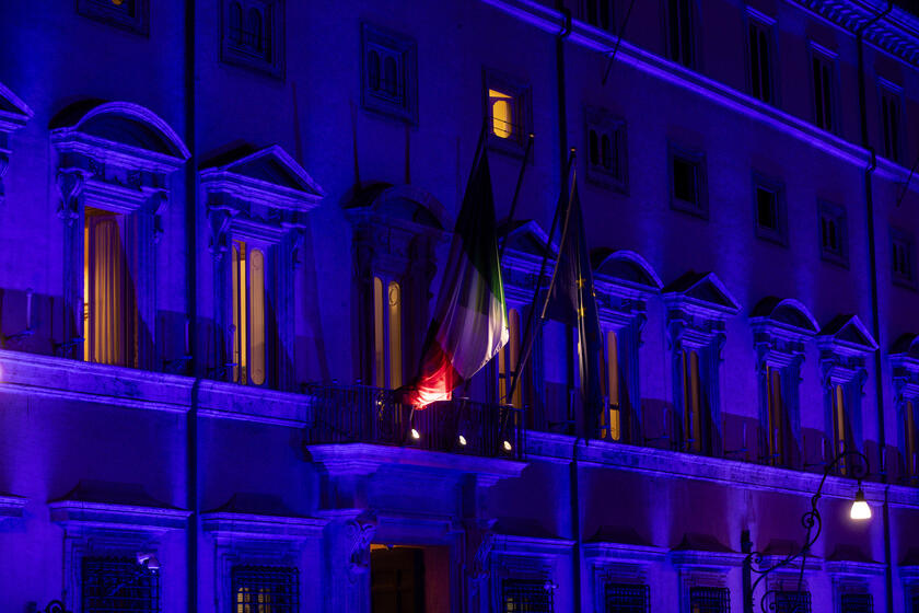 Palazzo Chigi si illumina di blu per il World Wish Day