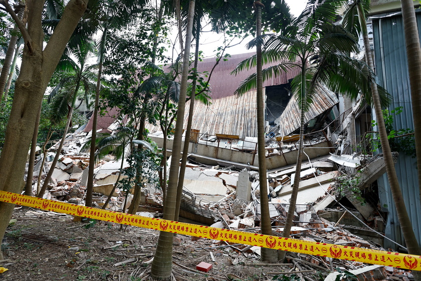 Aftermath of a magnitude 7.5 earthquake near Hualien - RIPRODUZIONE RISERVATA