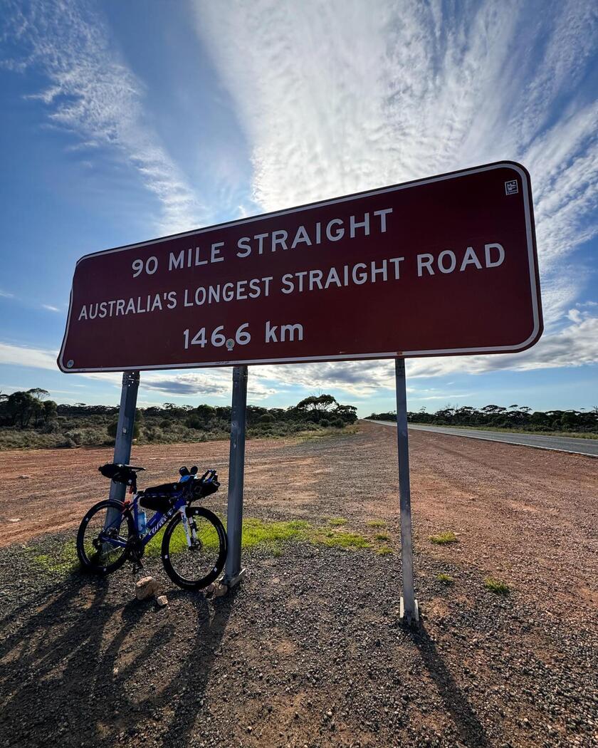 Ciclismo: Di Felice vince traversata dell 'Australia di 5500 km - RIPRODUZIONE RISERVATA