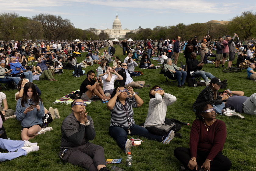 The partial solar eclipse in Washington, DC - RIPRODUZIONE RISERVATA