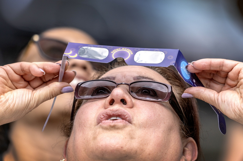 Partial solar eclipse in Florida - RIPRODUZIONE RISERVATA