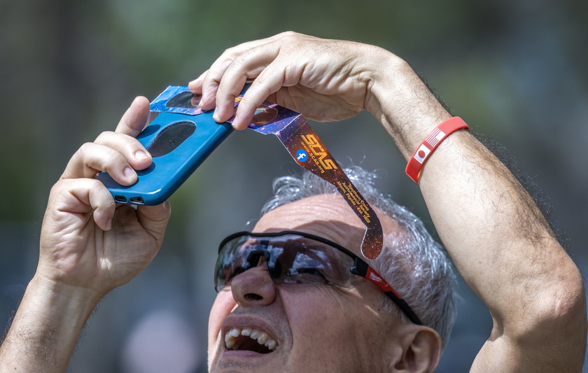 Partial solar eclipse in Florida - RIPRODUZIONE RISERVATA