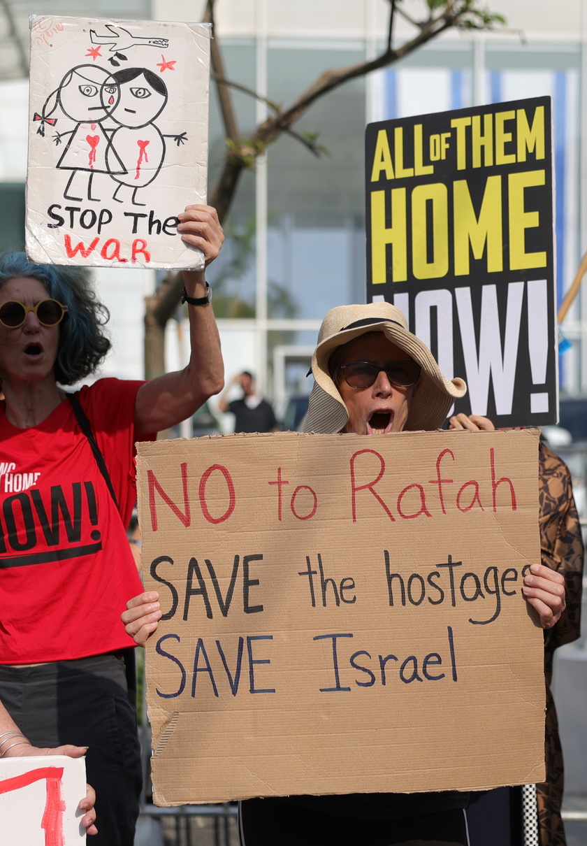 Protesters demand release of Israeli hostages held in Gaza as Blinken visits Tel Aviv