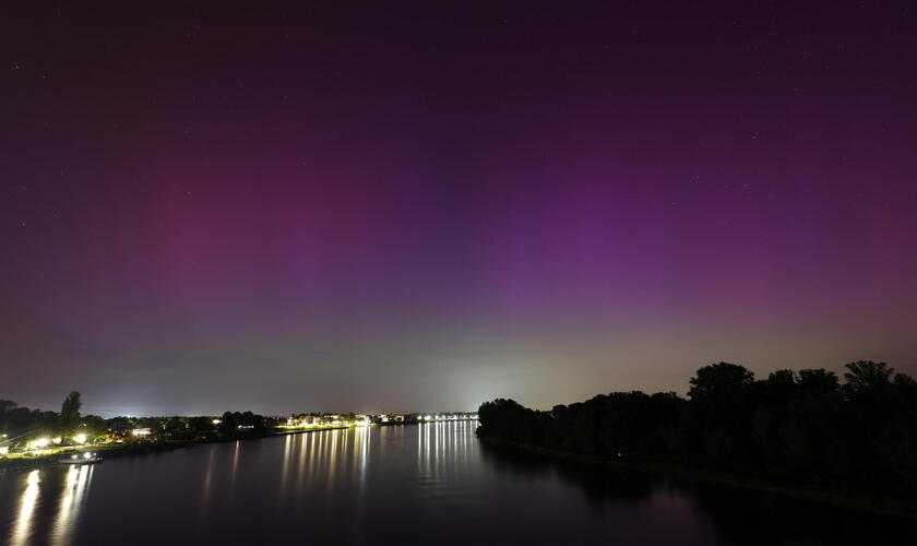 Northern Lights visible above Germany