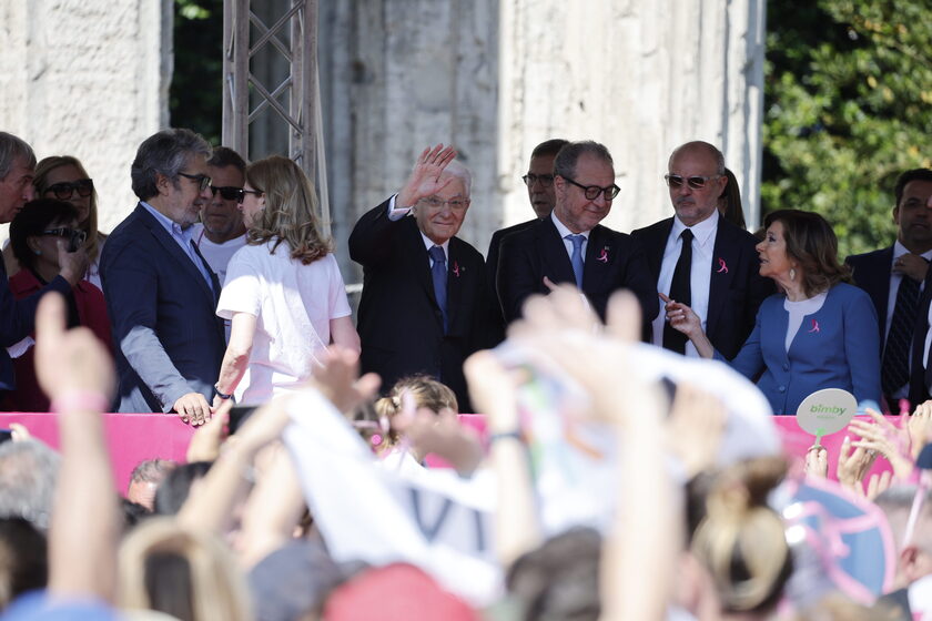 Applausi e cori per Mattarella alla Race for the Cure