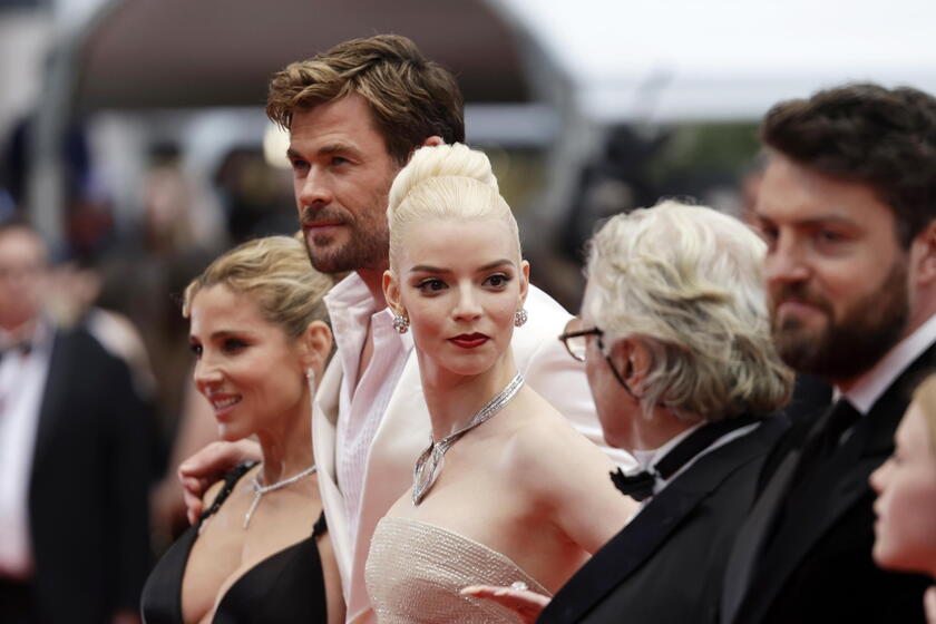 Elsa Pataky, Chris Hemsworth, Anya Taylor-Joy, George Miller, Tom Burk