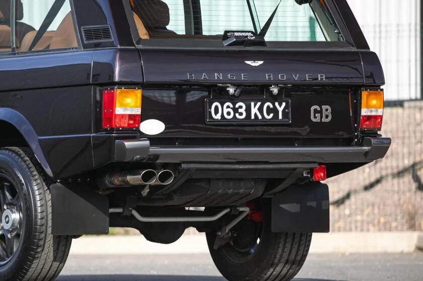Range Rover con motore Aston Martin DB7