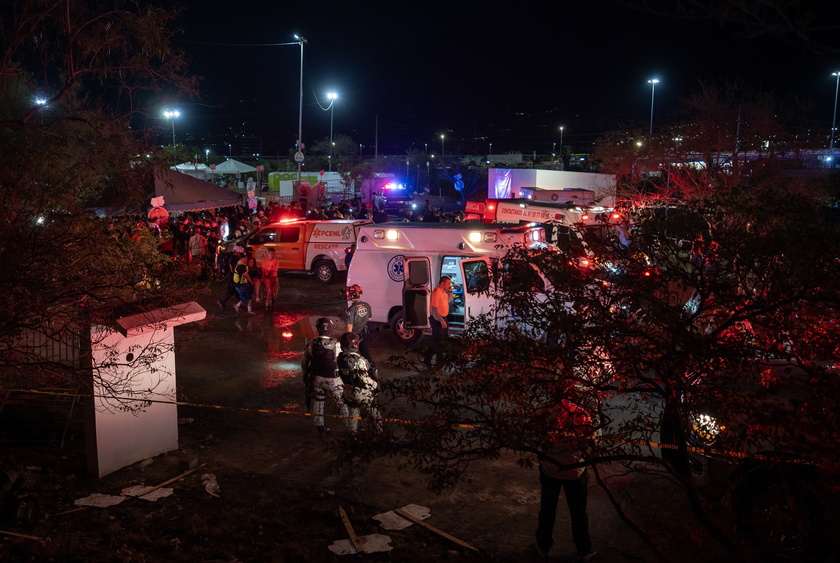 At least 9 dead and 50 injured after stage collapsed at Mexico opposition campaign rally