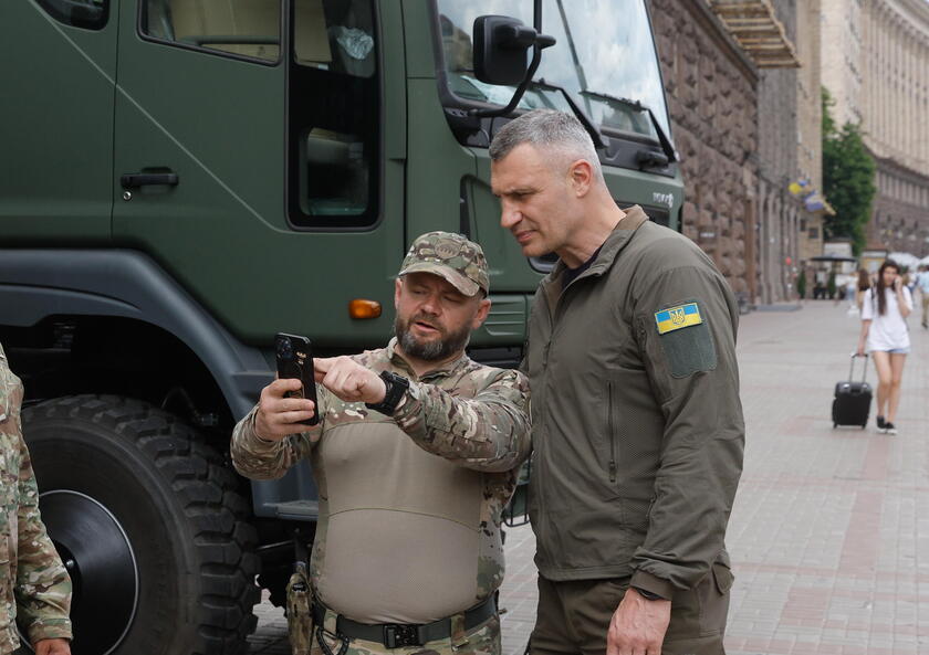 Kyiv hands vehicles, drones over to Ukrainian battalion fighting in Kharkiv