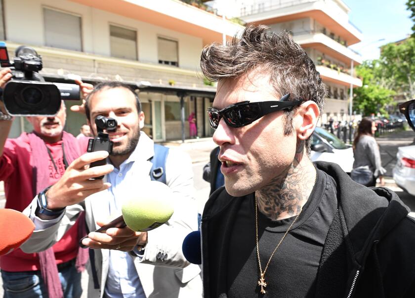 Fedez al tribunale di piazzale Clodio