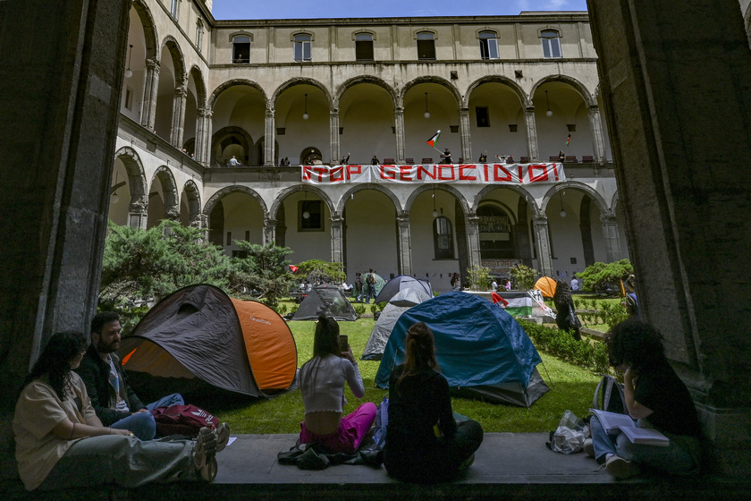 Anche gli studenti della Federico II in tenda per la Palestina