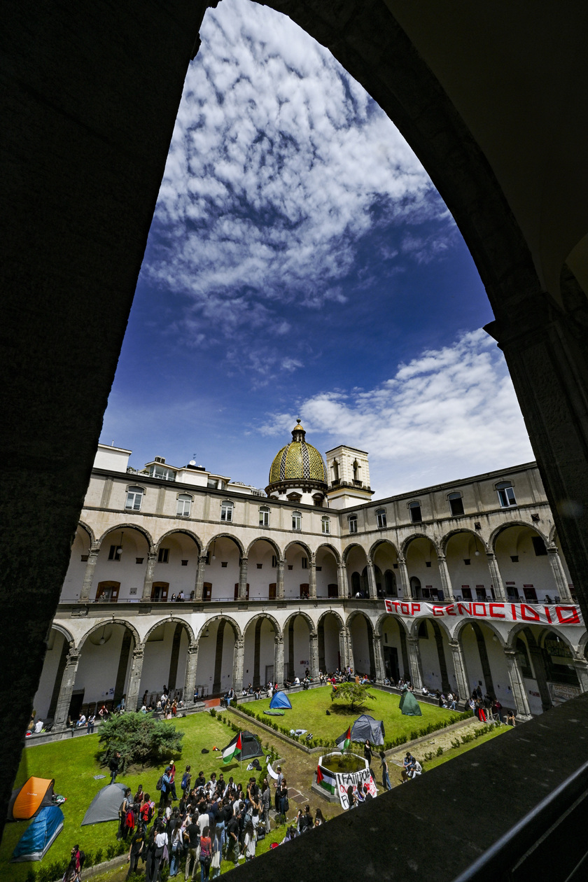 Anche gli studenti della Federico II in tenda per la Palestina