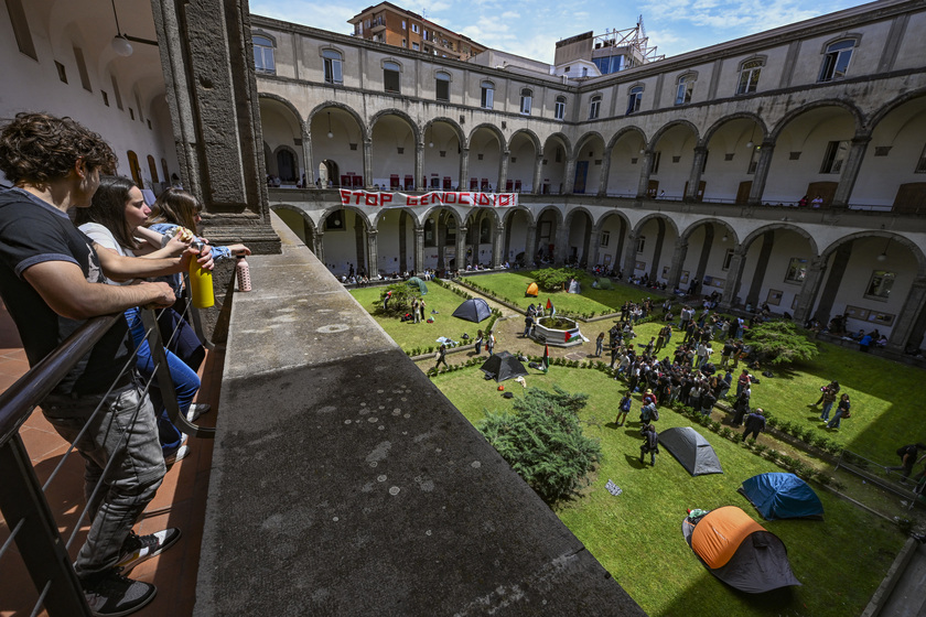 Anche gli studenti della Federico II in tenda per la Palestina