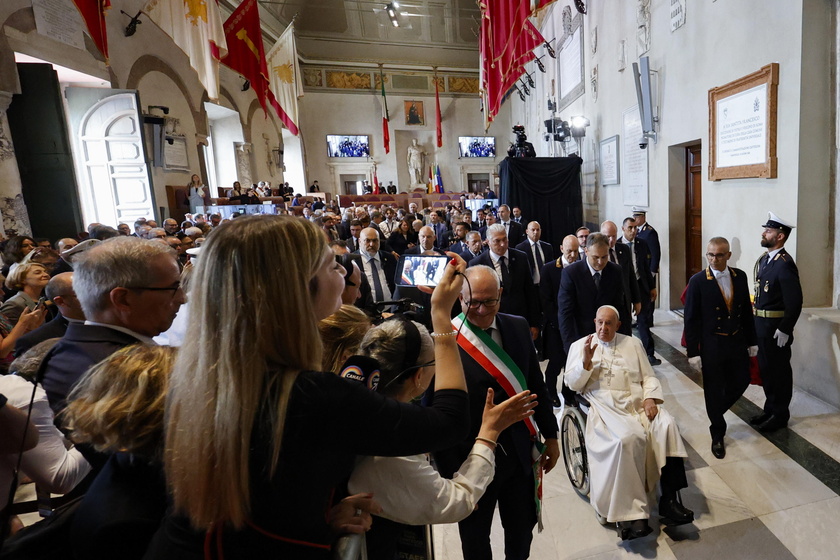 Pope Francis visits Rome