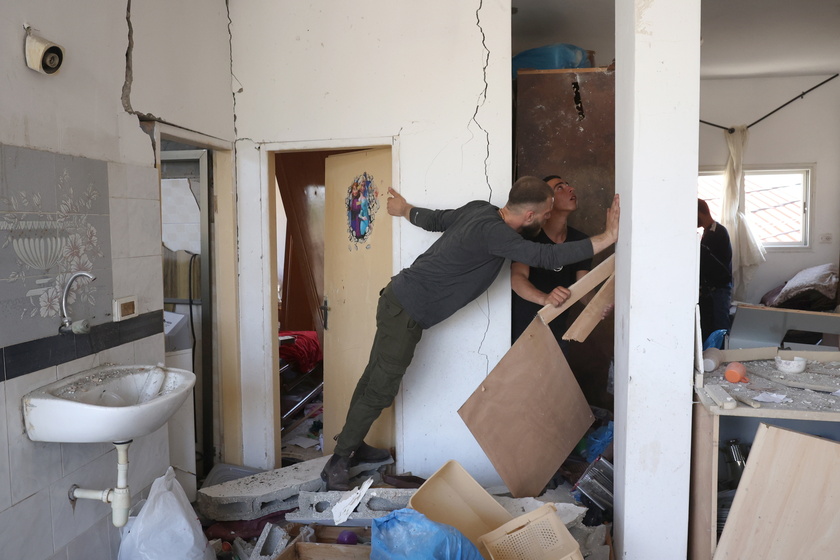 At least six Palestinians killed in Israeli raid near Jenin