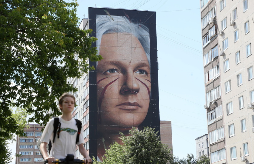 Mural dedicated to WikiLeaks founder Julian Assange in Balashikha outside Moscow