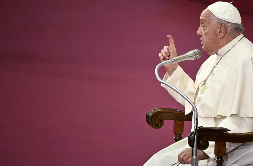 Pope Francis' meets the Choirs