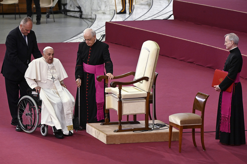 Pope Francis' meets the Choirs