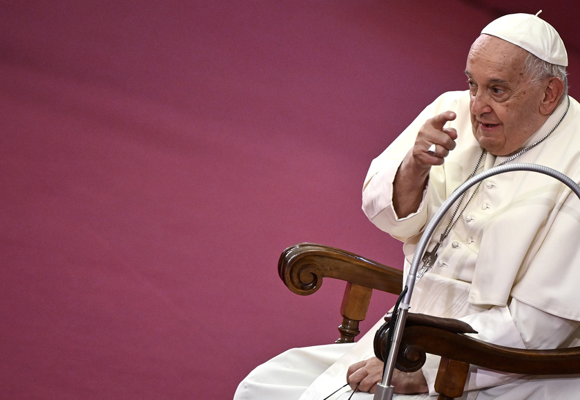 Pope Francis' meets the Choirs