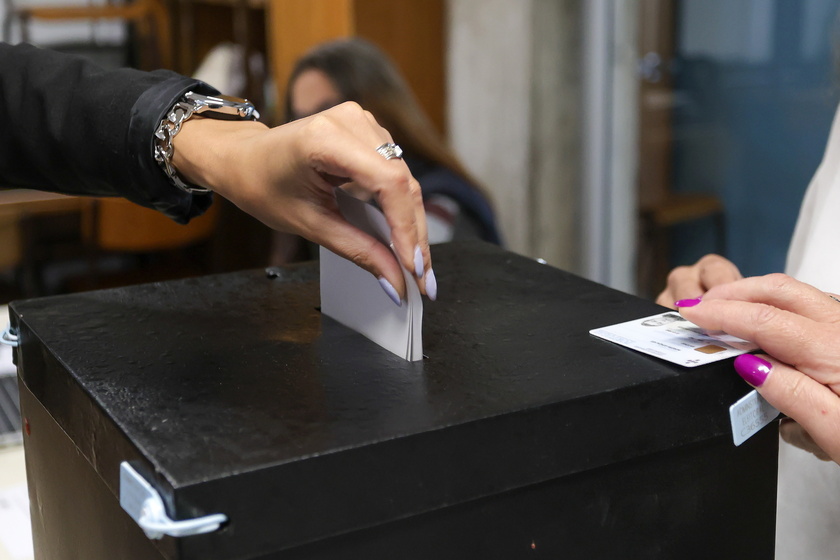 Portugal votes in European Elections