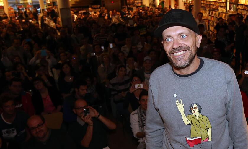 Max Pezzali presenta suo libro 'I cowboy non mollano mai'