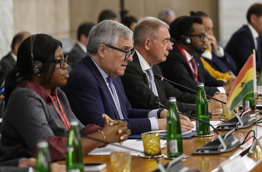 Tajani, l'Italia vuole costruire un nuovo rapporto con l'Africa
