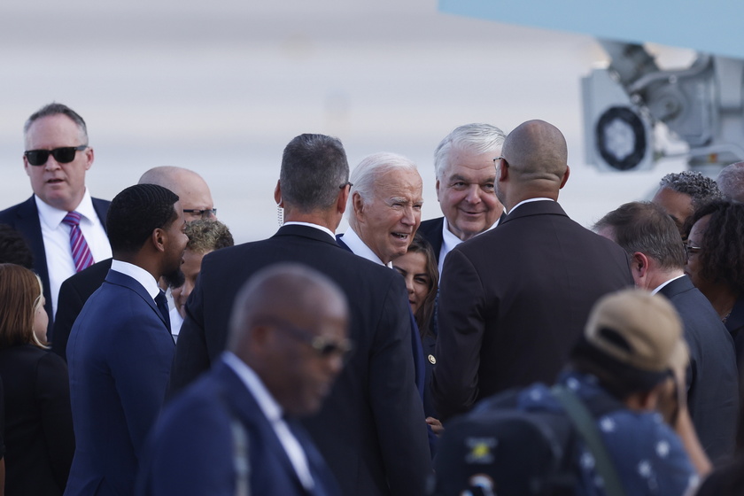 US President Joe Biden arrives in Las Vegas Ahead of Campaign Events