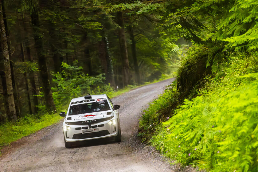 Nuova Lancia Ypsilon Rally 4 HF