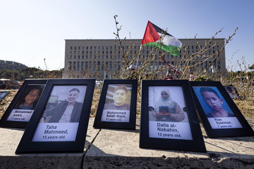 People protest in support of Palestinians, in Rome