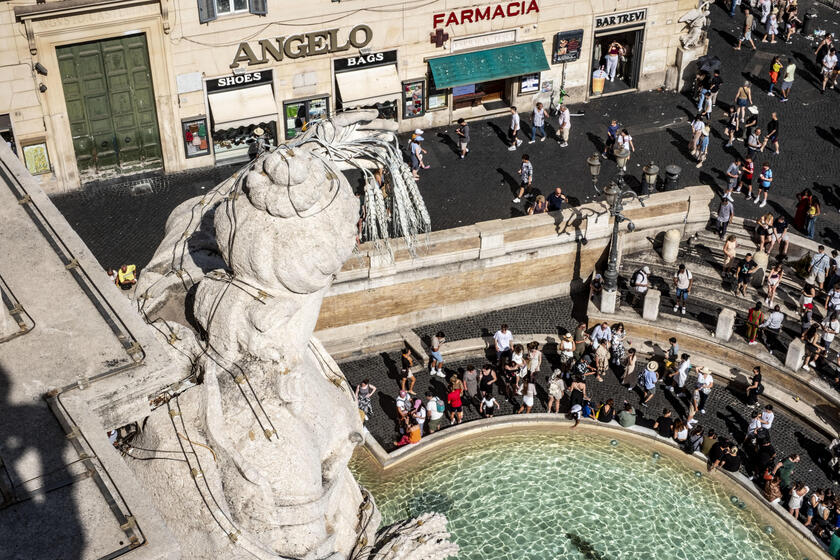 Fontana di Trevi vista dalla terrazza di palazzo Poli