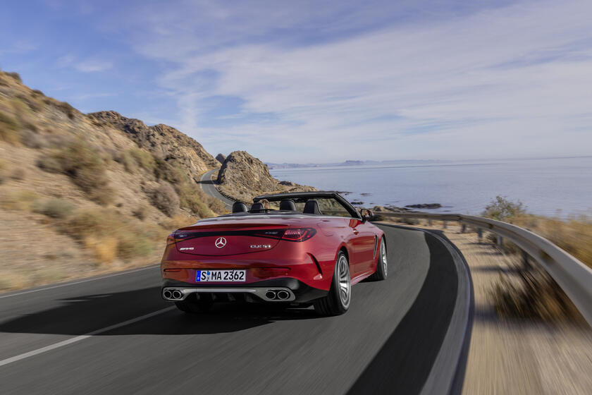 Nuova Mercedes-AMG CLE 53 4MATIC+ Cabriolet
