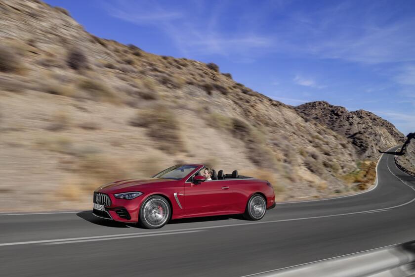 Nuova Mercedes-AMG CLE 53 4MATIC+ Cabriolet
