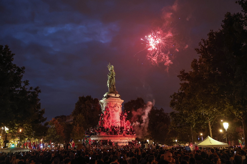 French people react after the legislative elections results