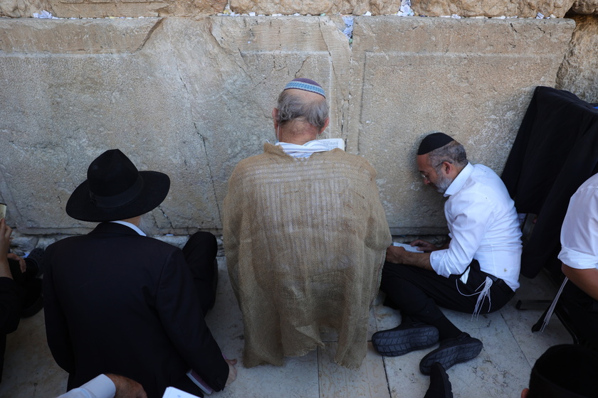 Orthodox Jews mark Tisha B'Av annual fast day amid tensions with Iran and Hezbollah 