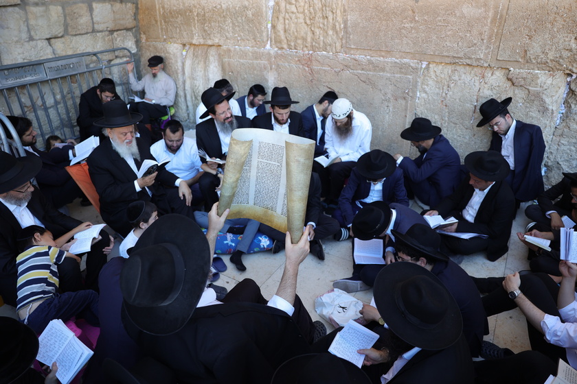 Orthodox Jews mark Tisha B'Av annual fast day amid tensions with Iran and Hezbollah 