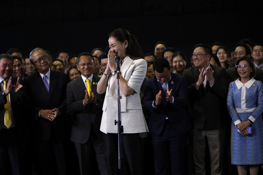 Thaksin Shinawatra's youngest daughter Paetongtarn Shinawatra elected to become Thailand's new prime minister