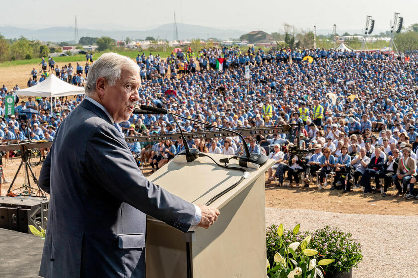 Zuppi ai capi-scout dell'Agesci, 'siate testimoni di pace'