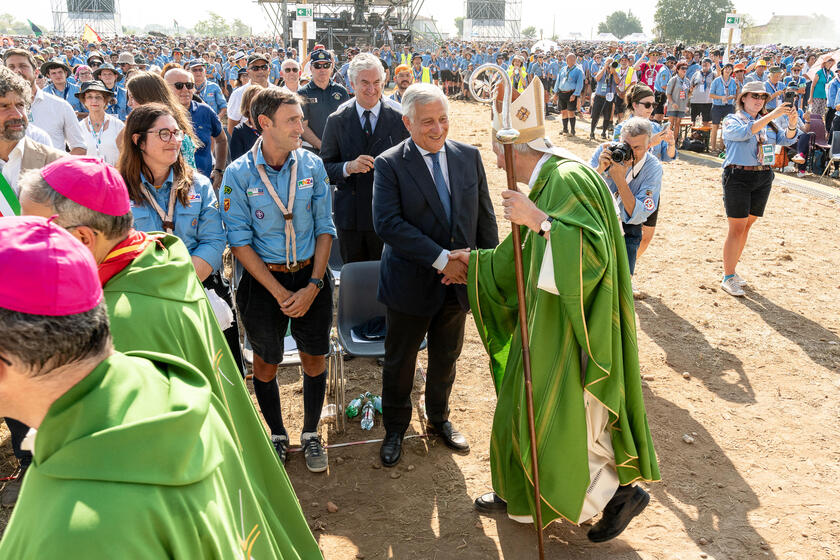 Zuppi ai capi-scout dell'Agesci, 'siate testimoni di pace'