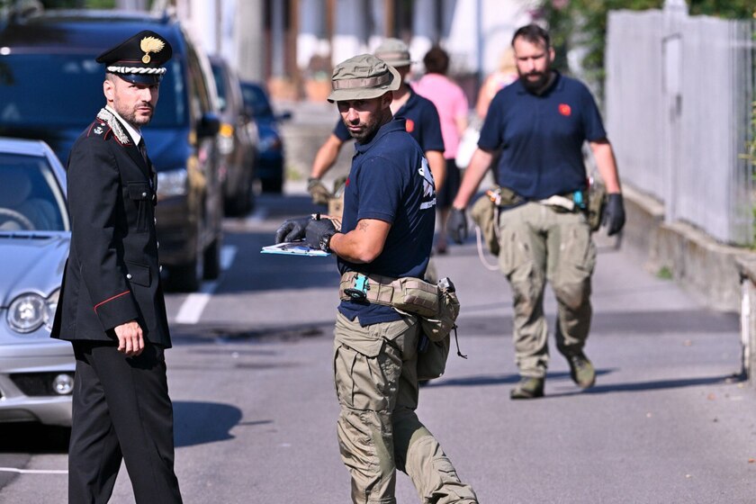 Indagini alla ricerca di tracce dell'omicidio di Sharon Verzeni